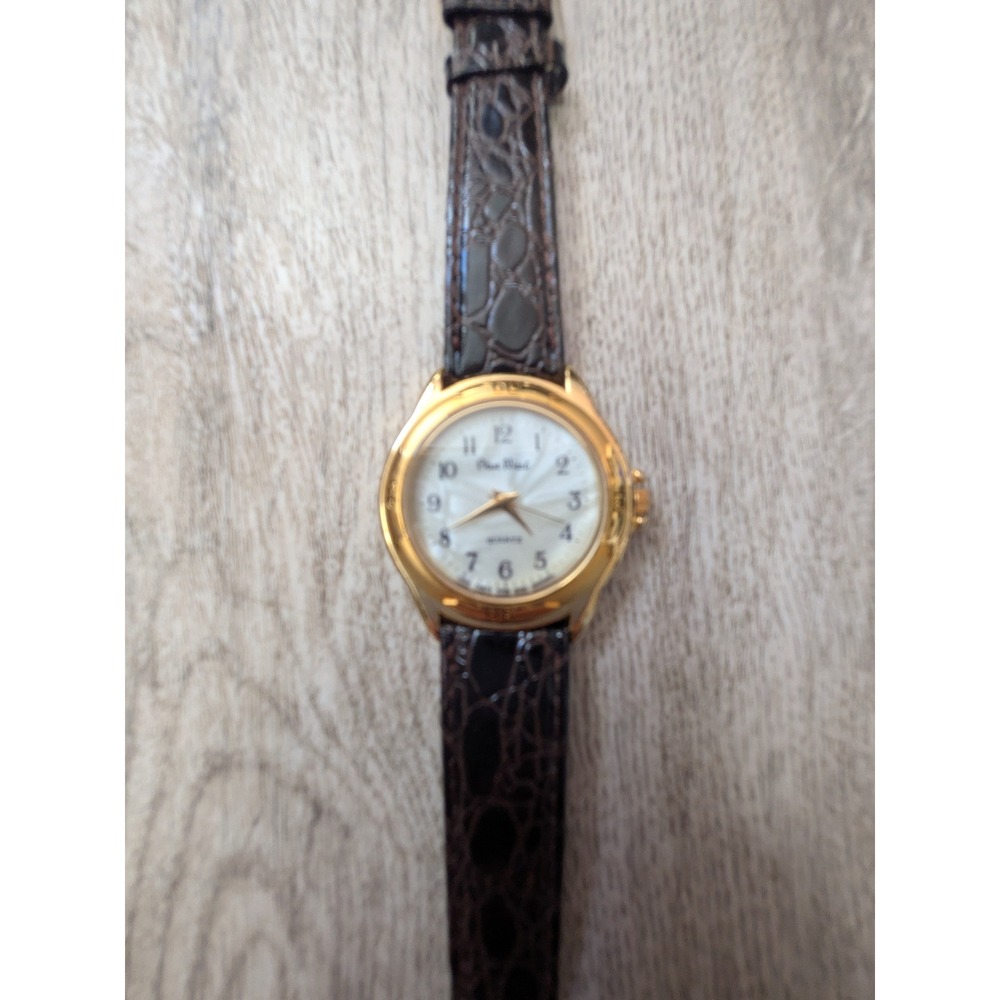 Pierre Nicol Womens Quartz Watch Gold Tone Round Case Brown Leather Strap - Picture 2 of 4